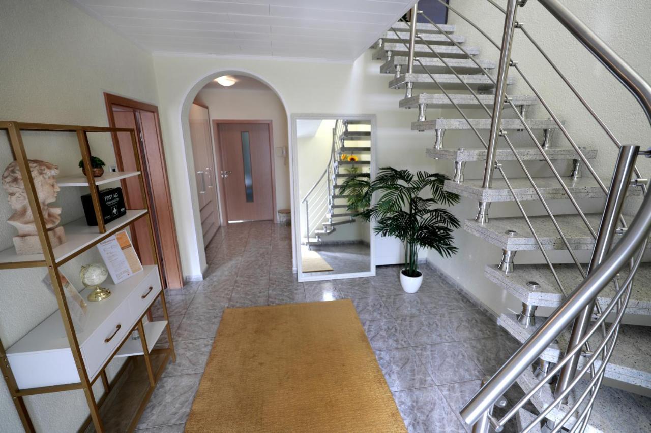 Goldhouse - Sauna, Whirlpool, Switch, Darts & Mehr Andernach Exterior photo